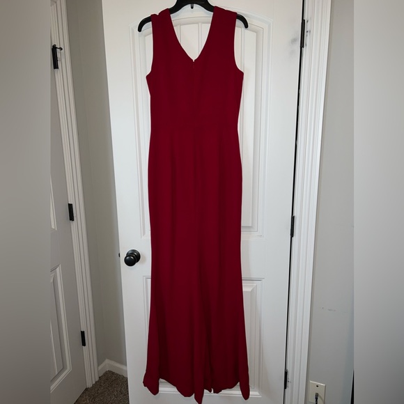 Dress The Population - Sandra V-Neck Gown - Picture 6 of 6